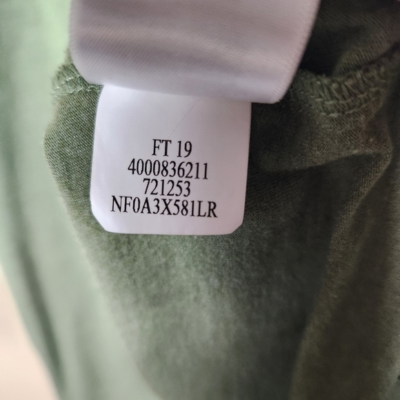 The North Face Womens Olive Short Sleeve Never Stop Exploring Tee-Size L - Picture 8 of 9